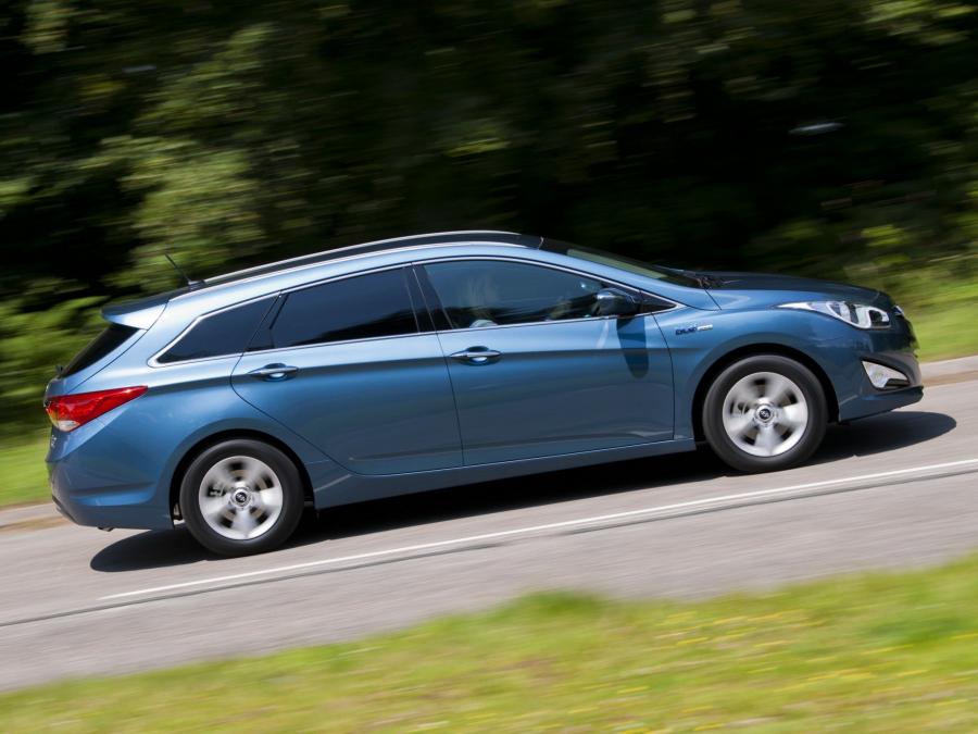  Hyundai i40 Station Wagon Blue Drive 2011 года  (UK) (фото 48 из 53)